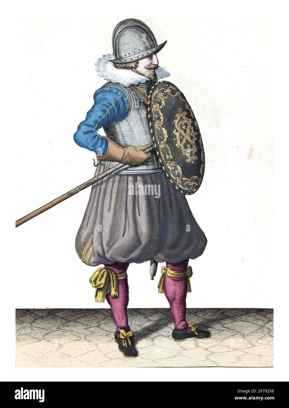 Die Übung mit Schild und Speer: Der Soldat bringt zwei während des Speers in Position zum Schleppen, zweiten Satz, Vintage-Gravur. Stockfoto