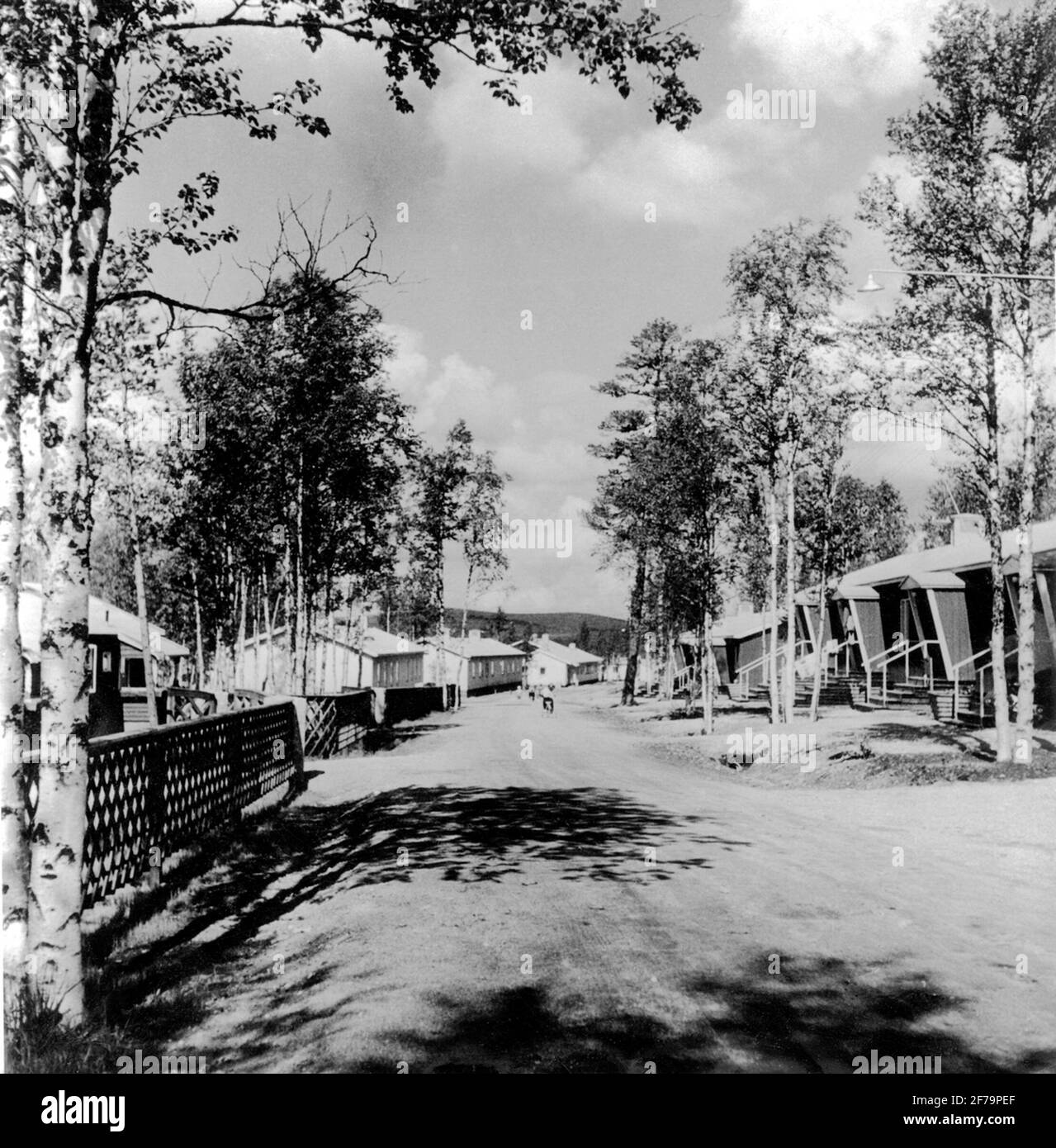 Das Kraftwerk der Egge. In den erschütternden gebauten und lebten, als Ruschen am größten war, 2134 Menschen. Viele von ihnen haben gesehen, wie die Gesellschaft aus der ersten Planung hervorging, sie wurde als acht Jahre betrachtet, seitdem nichts anderes als Wildnis in eine moderne schwedische Gesellschaft verwandelt wurde. Stockfoto