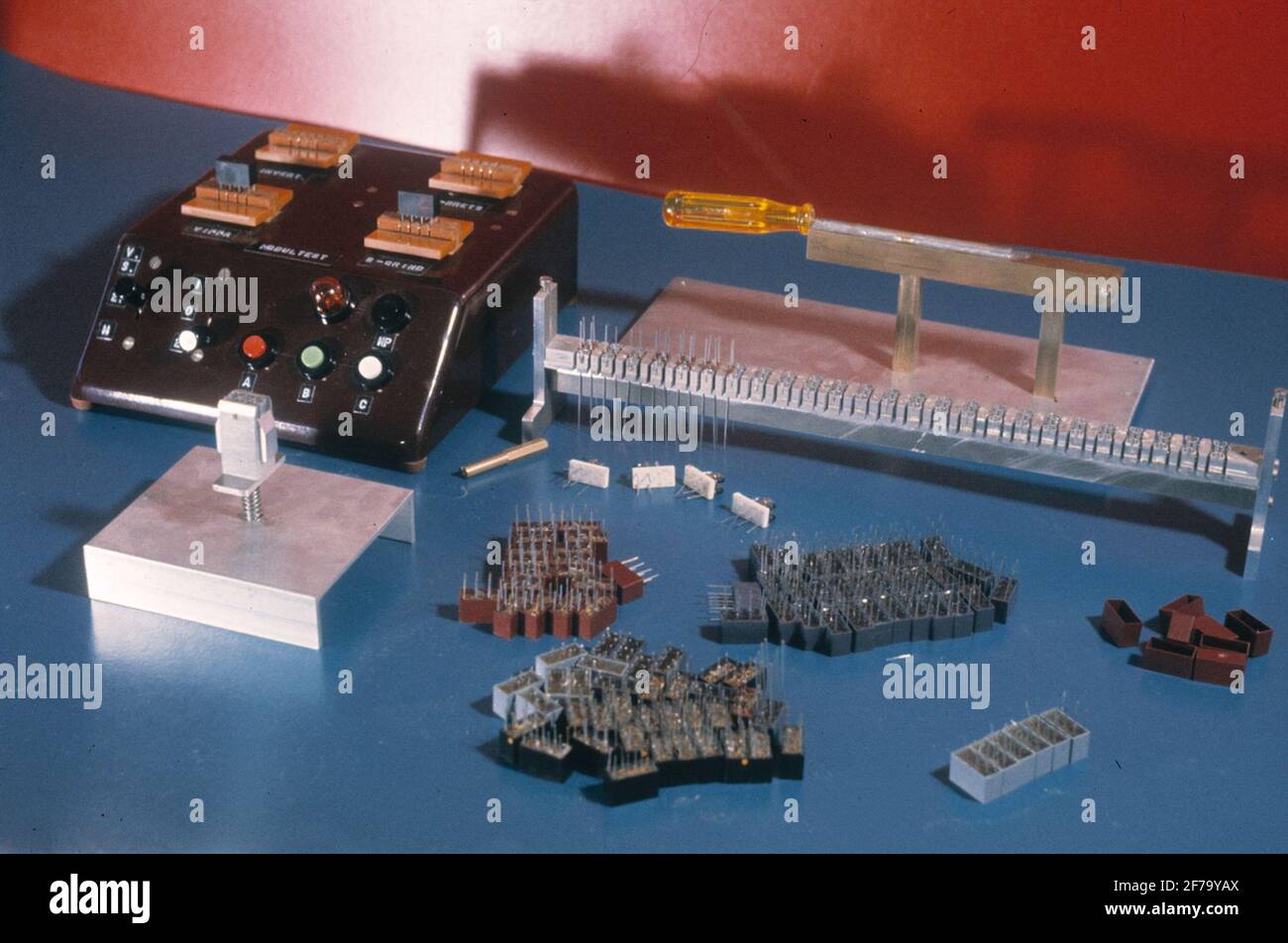 Funktechnik auf der KTH, 1963. Fotos gestiftet von Gunnar Markesjö 2007-11-07. Stockfoto