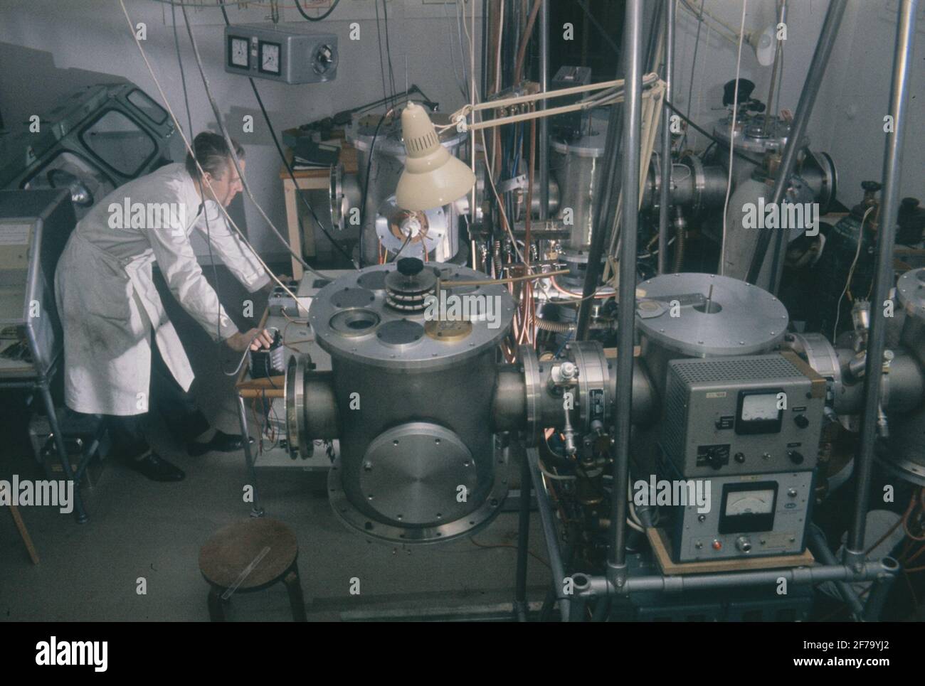 Funktechnik auf der KTH, 1963. Fotos gestiftet von Gunnar Markesjö 2007-11-07. Stockfoto