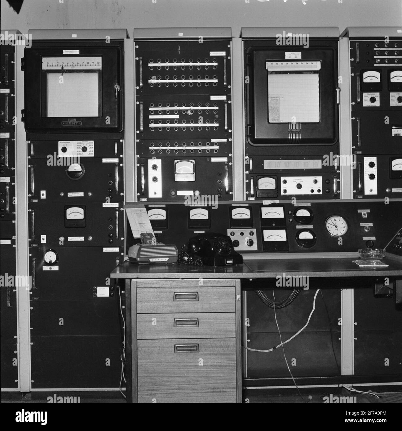 Stahltisch, Bauteil zu Reaktor R1. Stockfoto