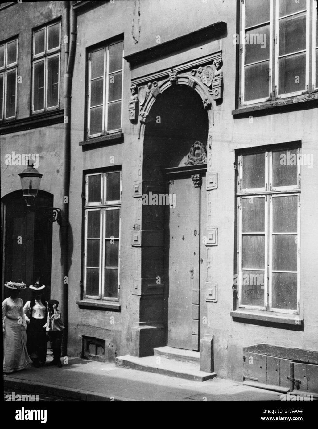 SkiopT-Ikone mit Motiven aus Lübeck.das Bild wurde 1901 in Karton mit der Bezeichnung Lybeck gespeichert. Stockfoto