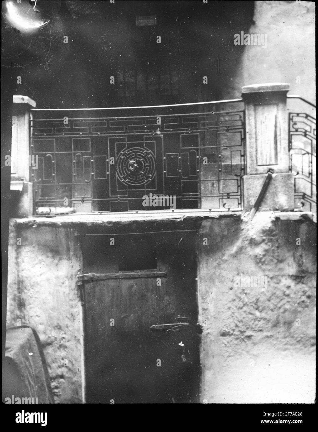 SkiopT-Ikonenbild mit Entwürfen von Trappacker in Schmieden in Bordeaux oder Pau.das Bild wurde in Karton mit der Aufschrift Höstesan 1907 gespeichert. Pau 2. Bordeaux 5. Nein 21. Stockfoto