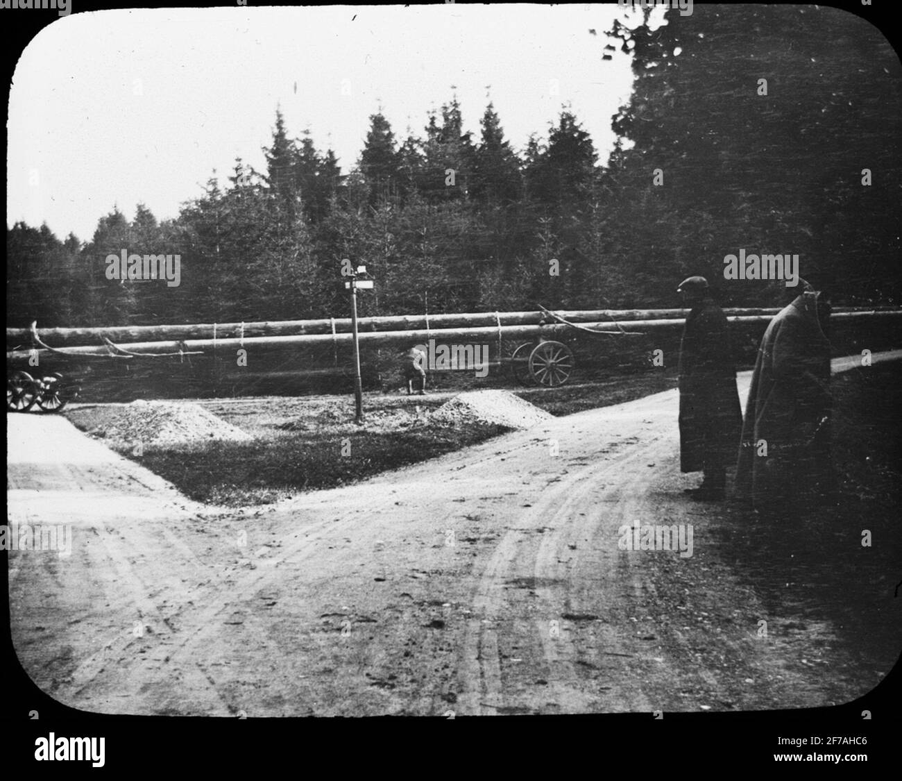 SkiopT-Ikonbild mit Motiv Wilfingen.das Bild wurde in Karton mit der Aufschrift: The Journey in 1908 gespeichert. Spaichingen et al. 8. Stockfoto