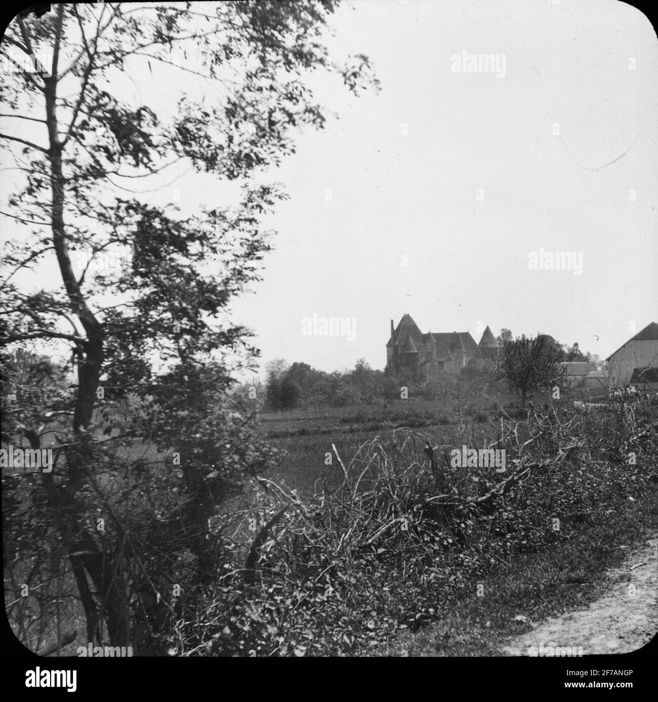 SkiopT-Symbolbild mit Landschaftsansicht in Vichy.das Bild wurde in Karton mit der Aufschrift :? Stockfoto
