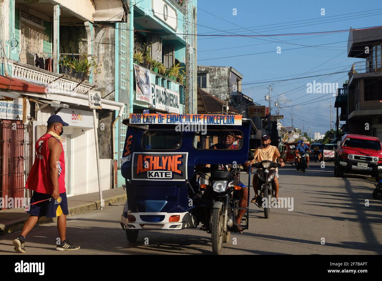 Dieses 3-rädrige Fahrzeug ist der Haupttransport in Guiuan, Ost-Samar. Guiuan war der Ort des ersten Landfalls während des Super-Taifuns Yolanda am 8. November 2013 und gilt als eine der anfälligen Provinzen für die Auswirkungen des Klimawandels. Philippinen. Stockfoto