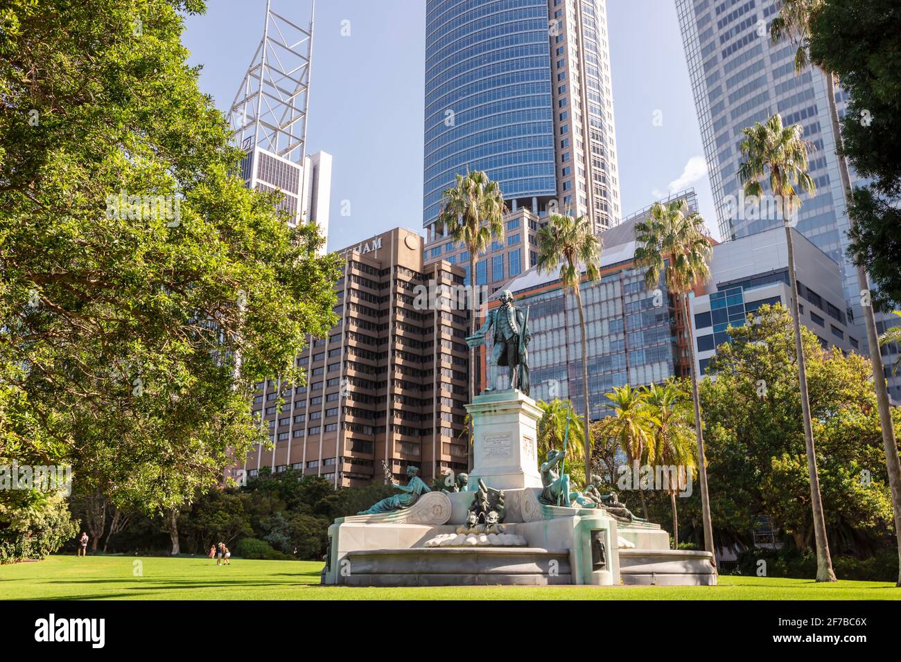 Die Statue von Captain Arthur Phillip, dem ersten Gouverneur von New South Wales von 1788 bis 1792 im Stadtzentrum von Sydney. Australien. Stockfoto