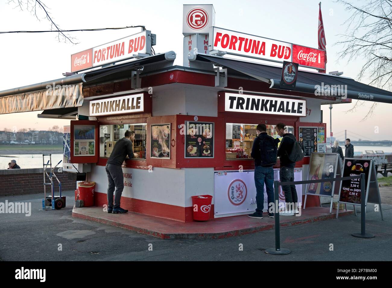 Fortuna Bud, Kiosk am Rhein, Deutschland, Nordrhein-Westfalen, Niederrhein, Düsseldorf Stockfoto