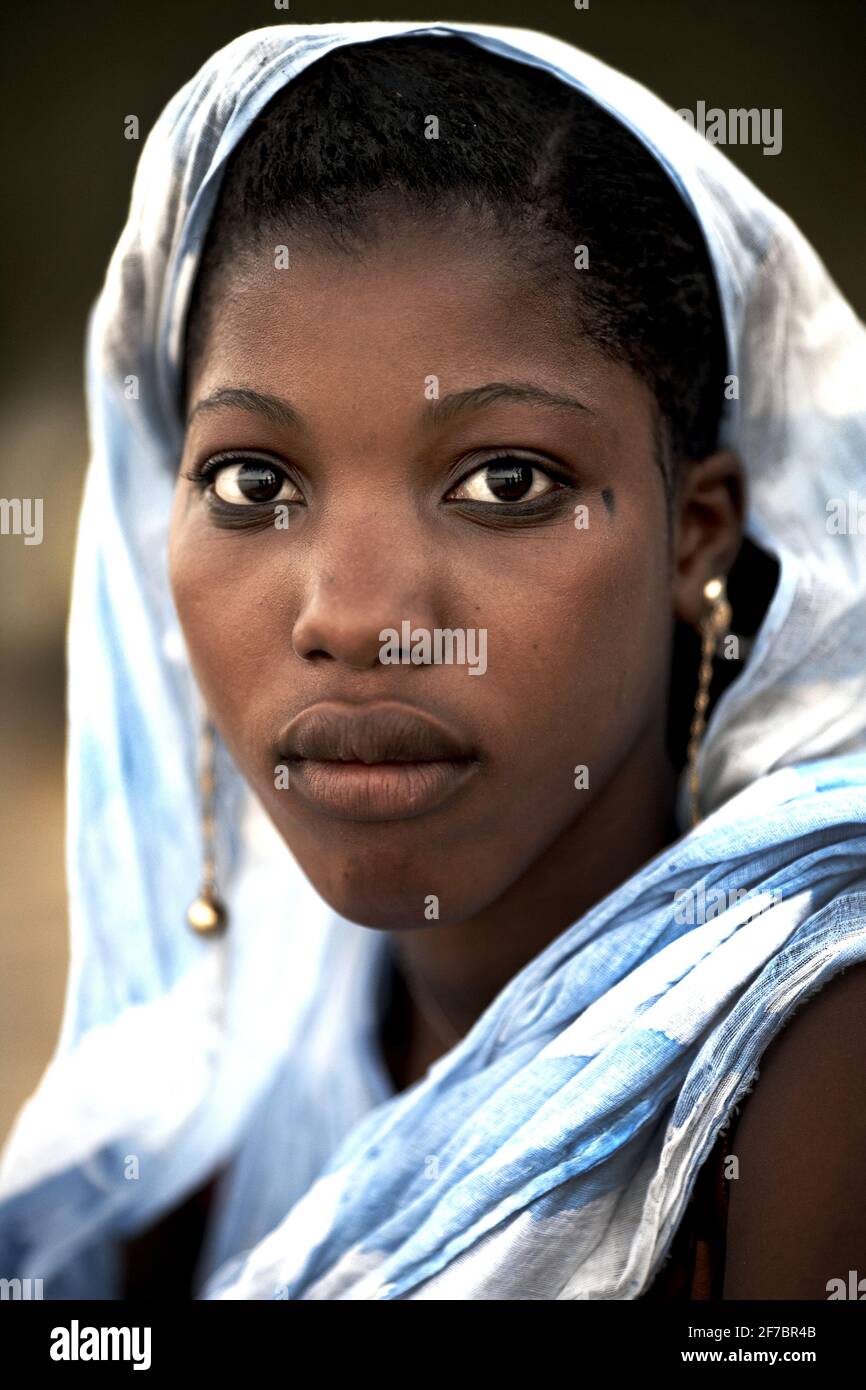 Afrika /Mali/Lere/ Junge schöne Afrikanerin aus Mali . Stockfoto
