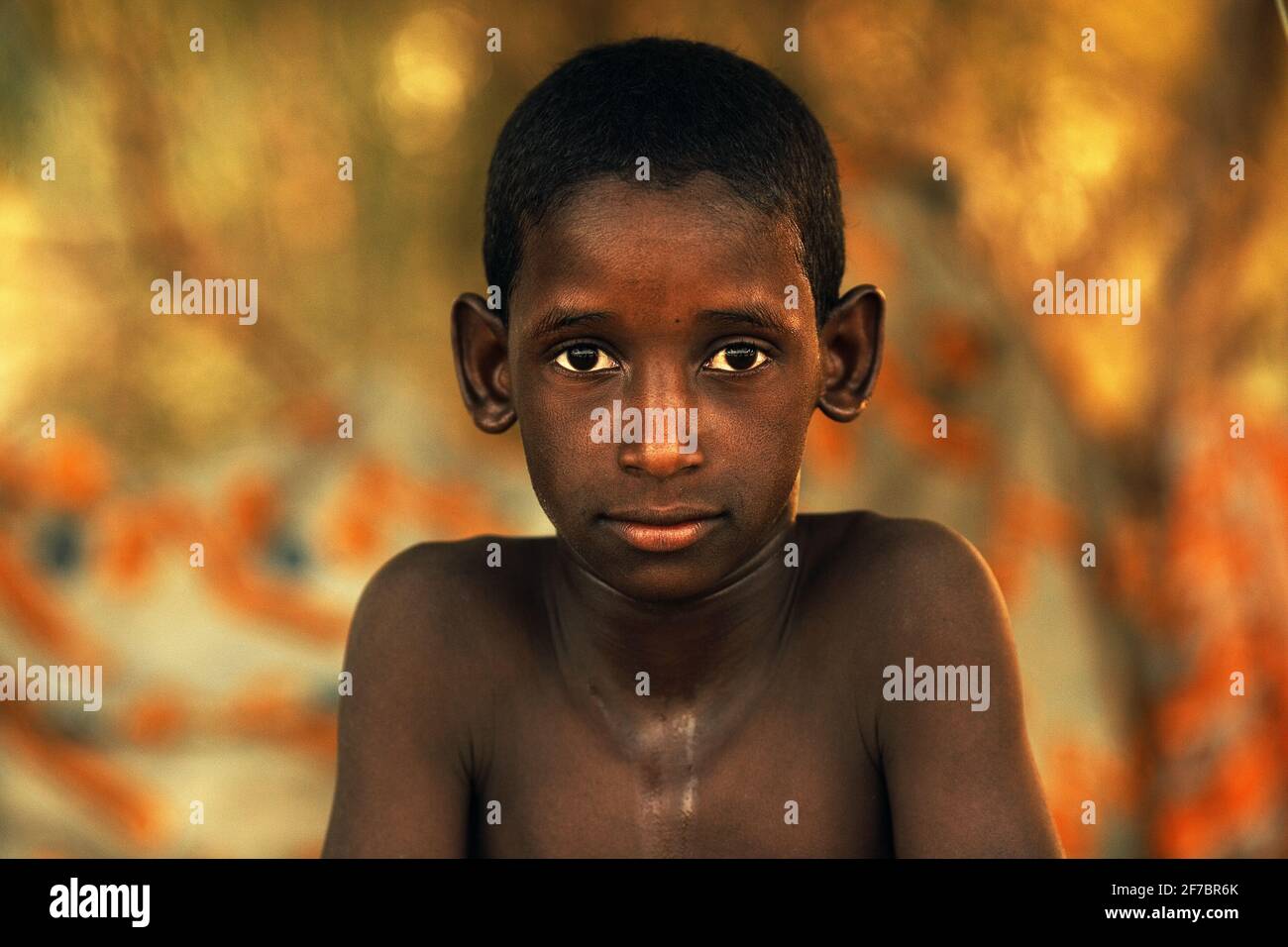 Porträt eines Jungen in Mali, Westafrika Stockfoto