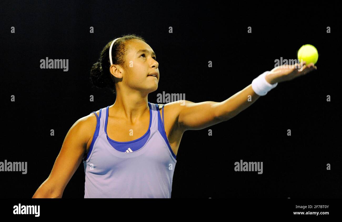 Die Argon Pro-Series Tennis im Tarka Tennis Club Barnstable. Heather Watson während ihrer Niederlage von Melanie South..7/10/09. BILD DAVID ASHDOWN Stockfoto