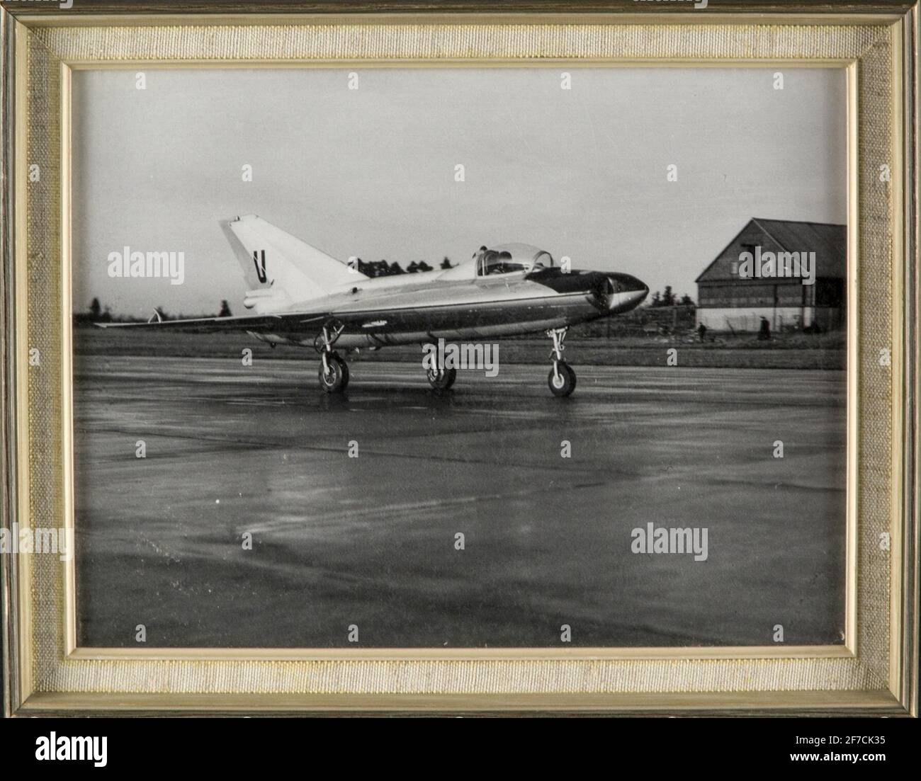 Musterflugzeug Saab 210 Lillrydraken auf der Flugbahn, 1952 Probenahme Saab 210 Lillrydraken auf der Flugbahn. Gerahmtes Foto. Stockfoto