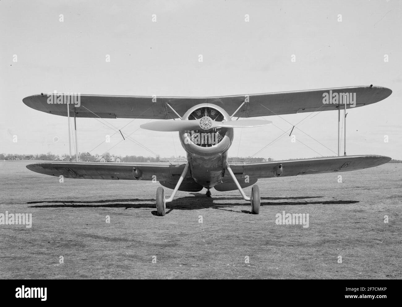 Flugzeug J 8 Gloster Gladiator . Flugzeug J 8 Gloster Gladiator markiert 6 steht auf Erz Flugplatz. Blick von vorne. Stockfoto