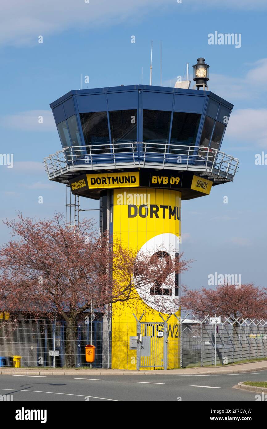 Turm Am Flughafen Dortmund, Ruhrgebiet, Nordrhein-Westfalen, Deutschland, Europa Stockfoto