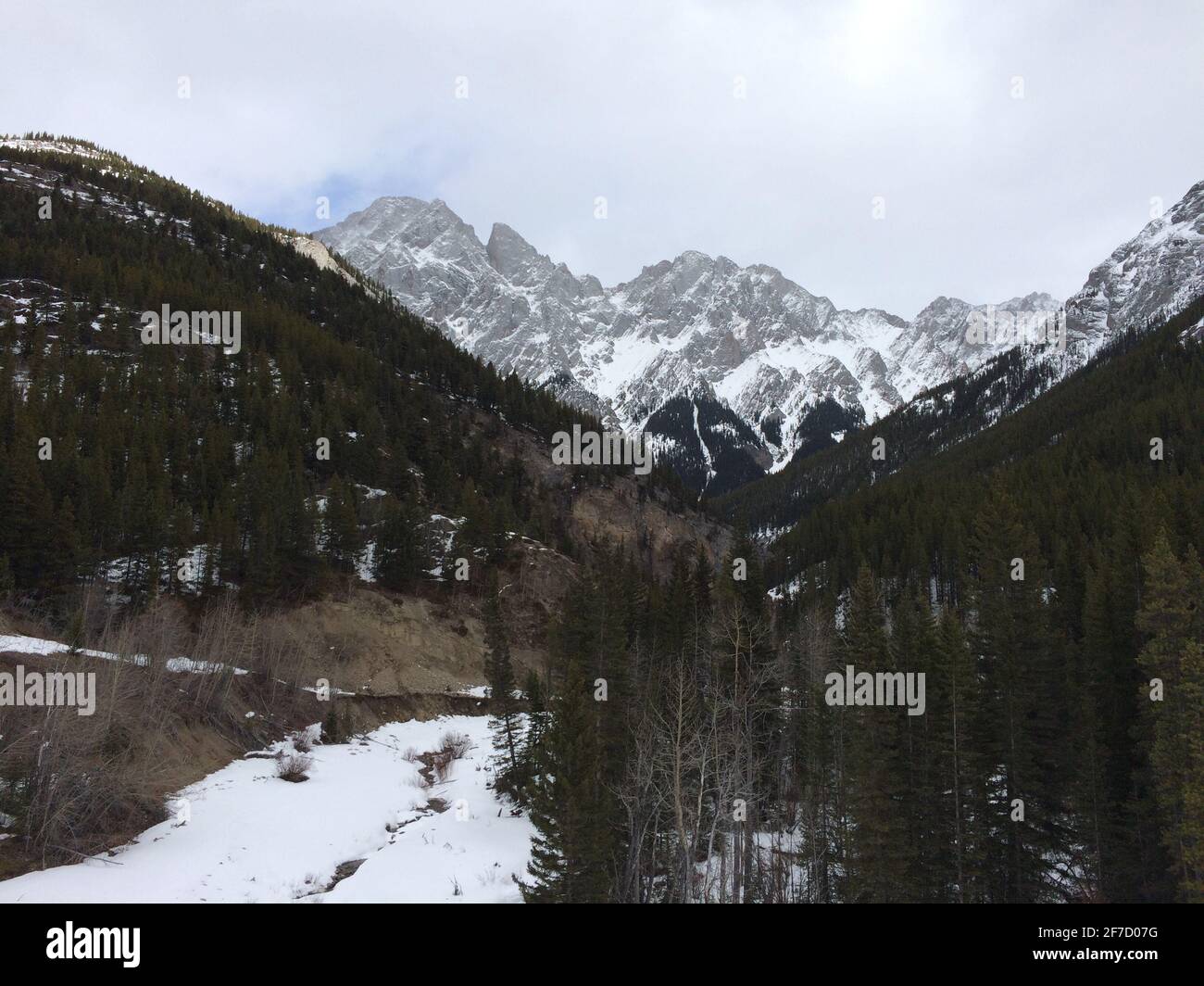 Malerischer Blick auf den majestätischen Kananaskis Provincial Park im Südwesten von Alberta Stockfoto