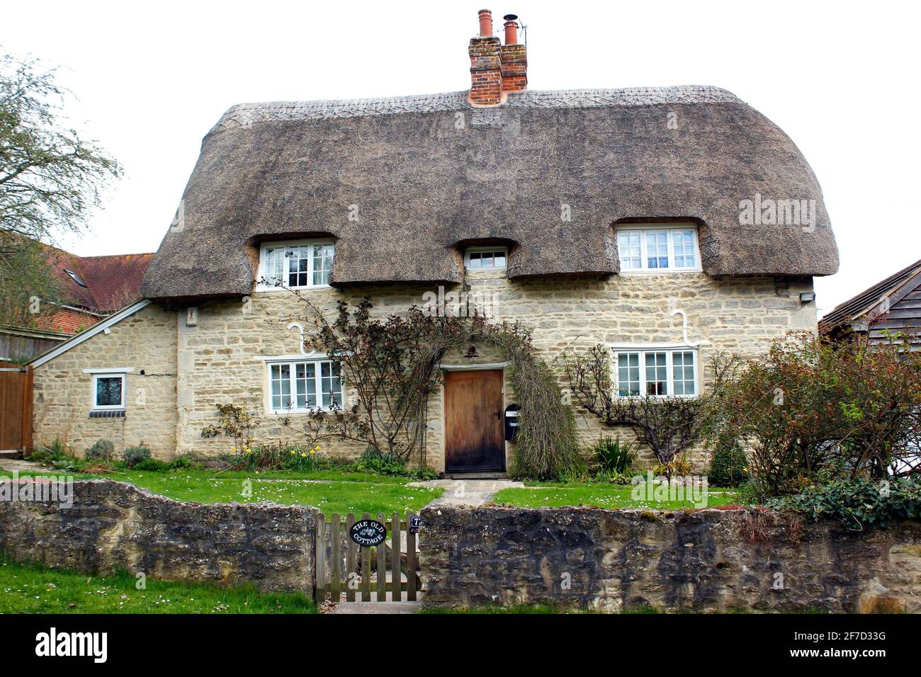 Das alte Cottage mit neu reetgedeckten Dach in Southend Garsington Oxford Stockfoto