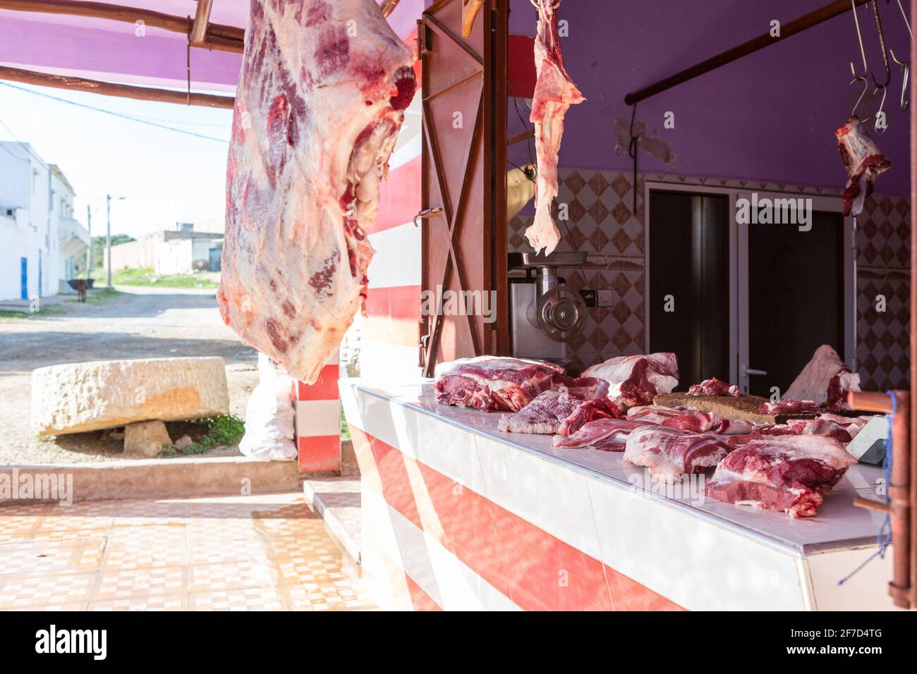 Fleisch in Scheiben´s einem Metzgerladen in Marokko Stockfoto