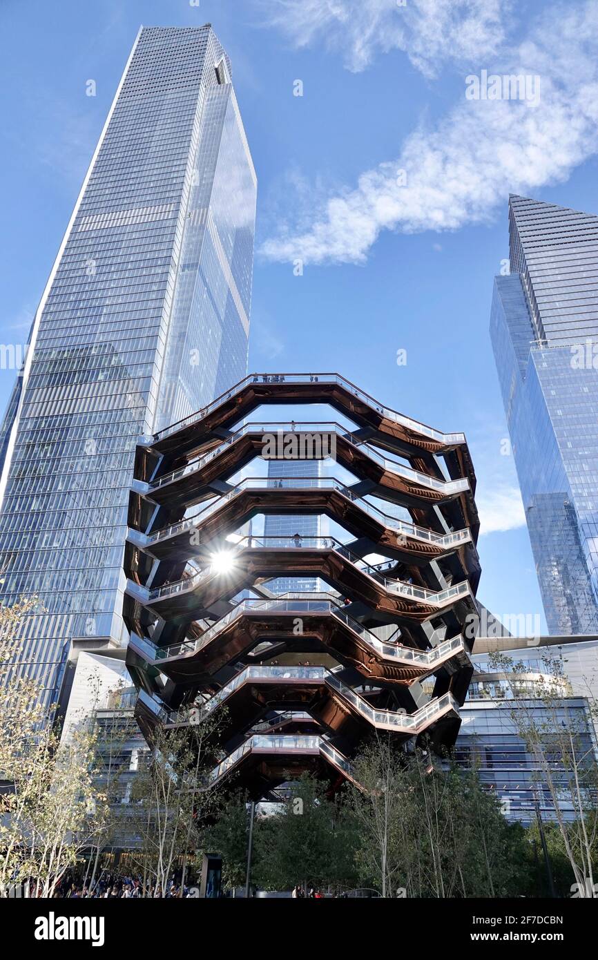 Das Schiff in New York City, eine nie endende Bronze-Kunstinstallation, die für die Öffentlichkeit zugänglich ist. Stockfoto
