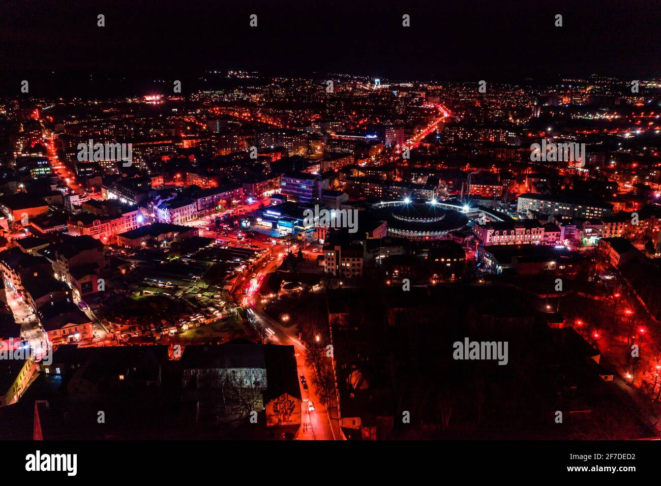 Nacht Strassen Von Ivano Frankivsk Ivano Frankivsk In Der Nacht Lichter Top Ansicht Moderne Und Schone Stadt Neu Stockfotografie Alamy