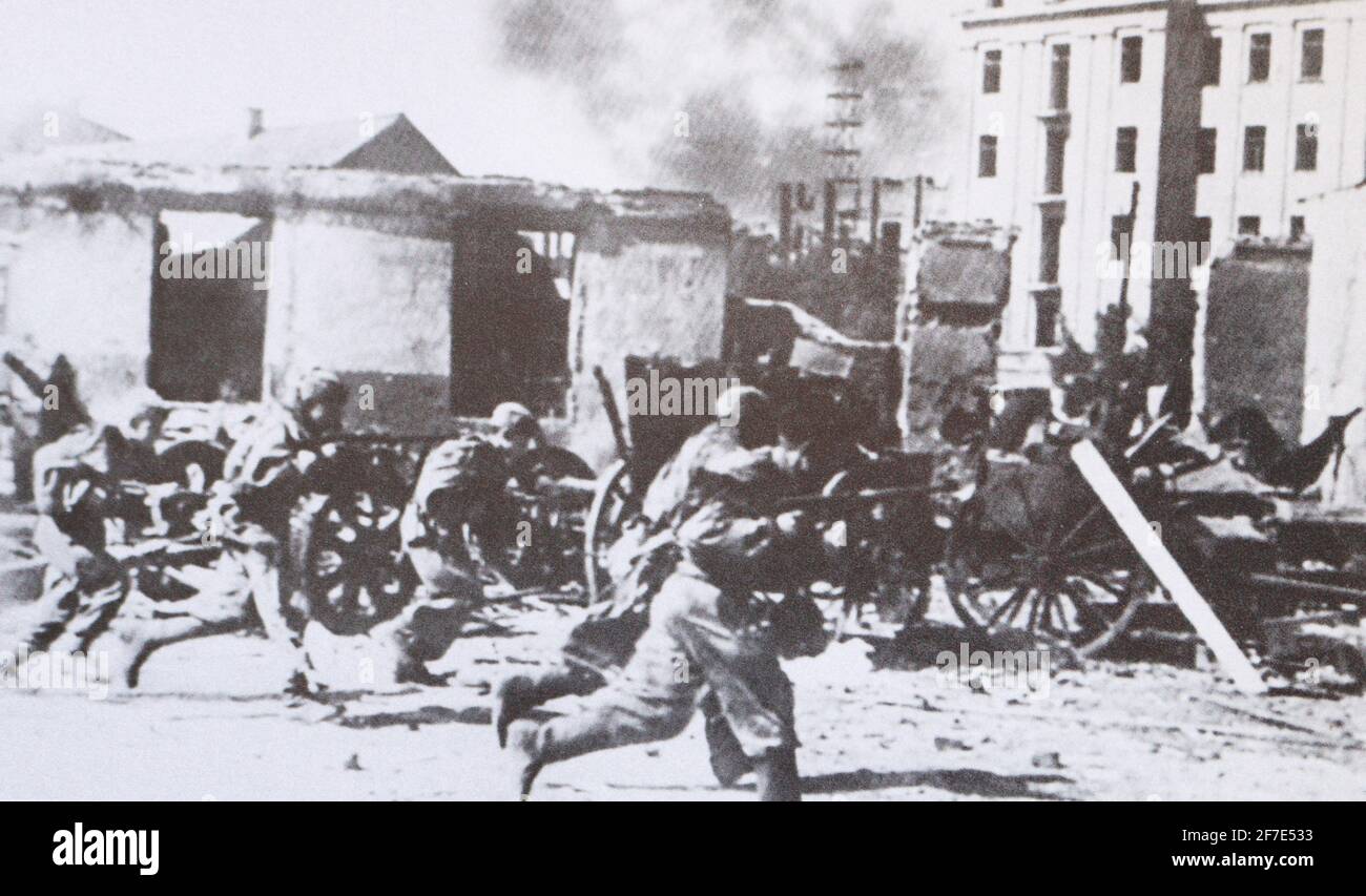 Die Kämpfe auf den Straßen von Mogilew am 28. Juni 1944. Stockfoto