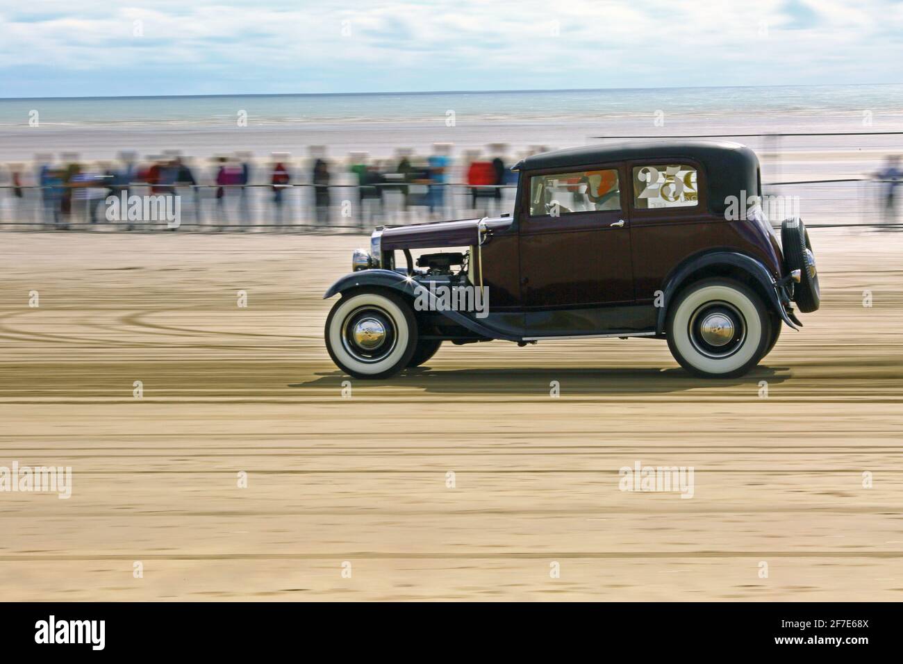 Hot Rod Racing bei Pendine Sands Wales Großbritannien Stockfoto