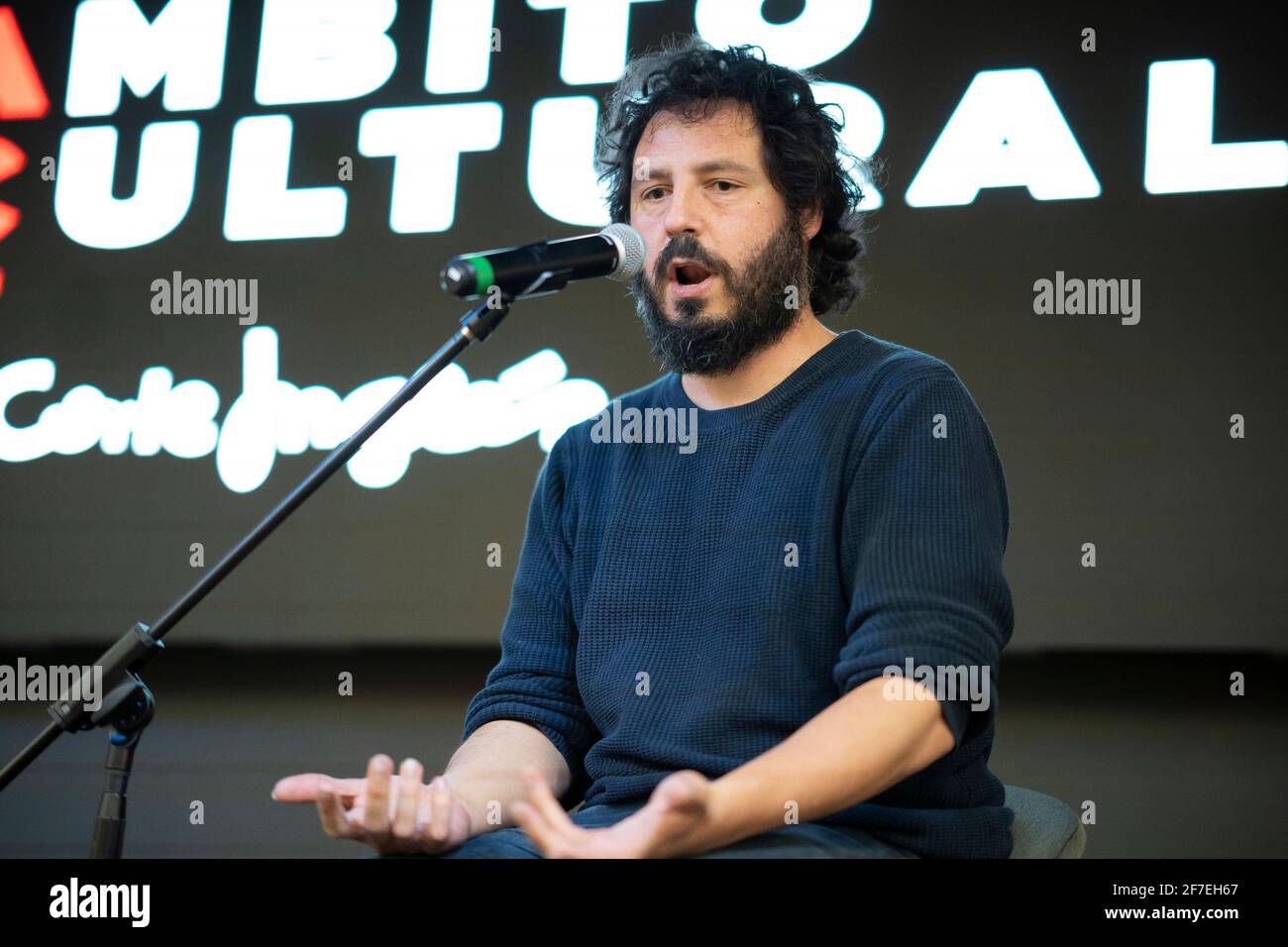 Madrid, Spanien. April 2021. Sänger Juan Gómez Canca besser bekannt als El Kanka, gesehen bei einem Treffen mit den Fans im Corte Ingles in Madrid. (Foto von Oscar Fuentes/SOPA Images/Sipa USA) Quelle: SIPA USA/Alamy Live News Stockfoto