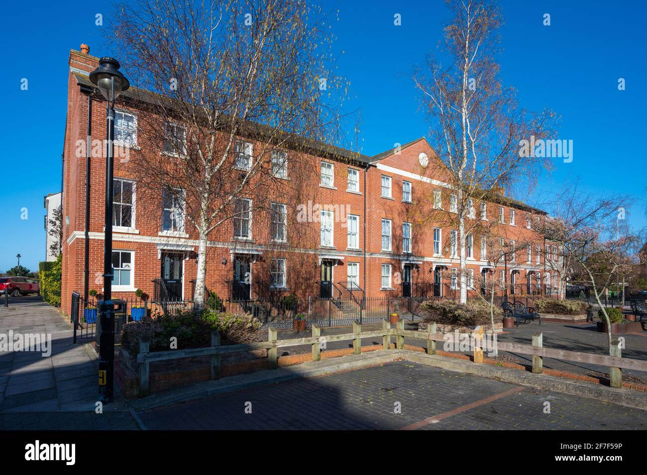 Wohnsiedlung in Pathologie Gericht, Surrey Street, Littlehampton, West Sussex, England, UK. Stockfoto