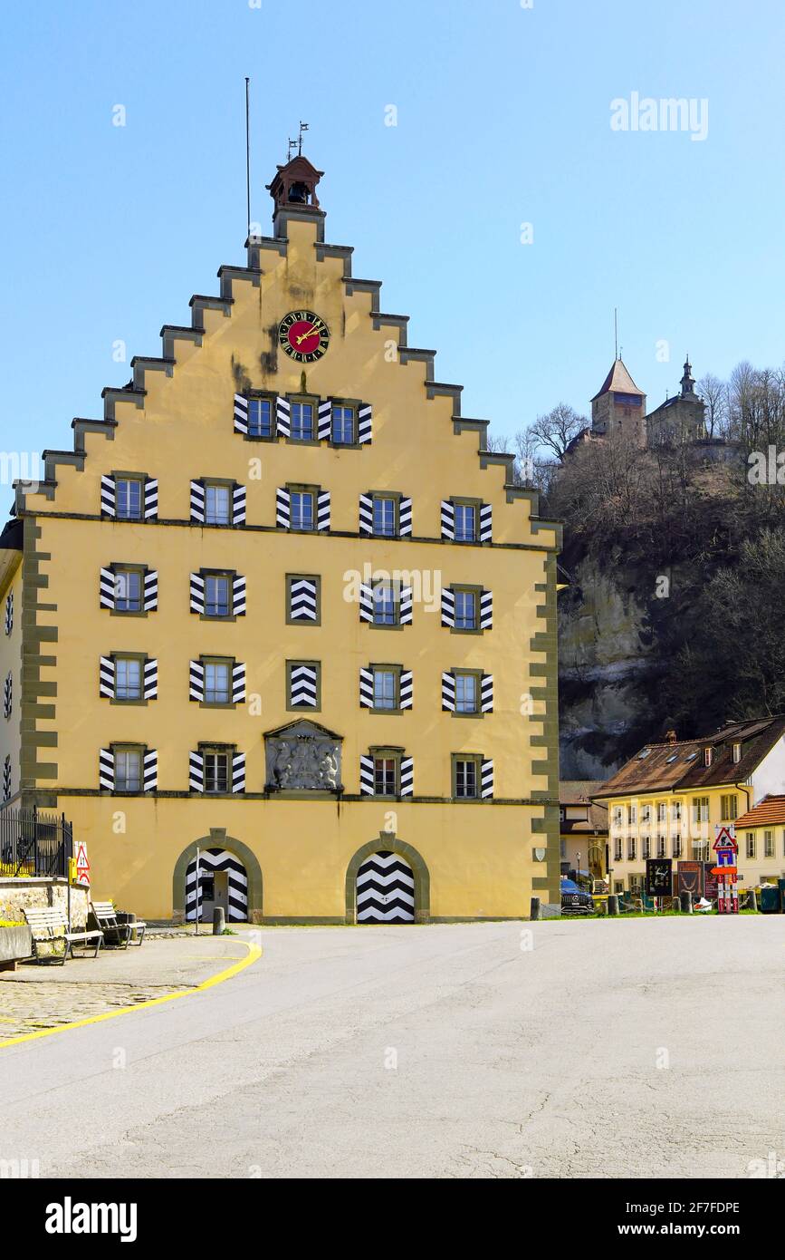 Blick von der kathedrale auf die stadt und den fluss saane -Fotos und ...