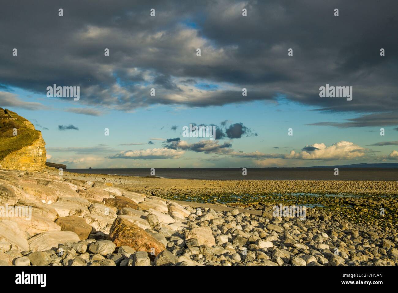 Der Strand von Llantwit Major an der Glamorgan Heritage Coast, South Wales, Großbritannien Stockfoto
