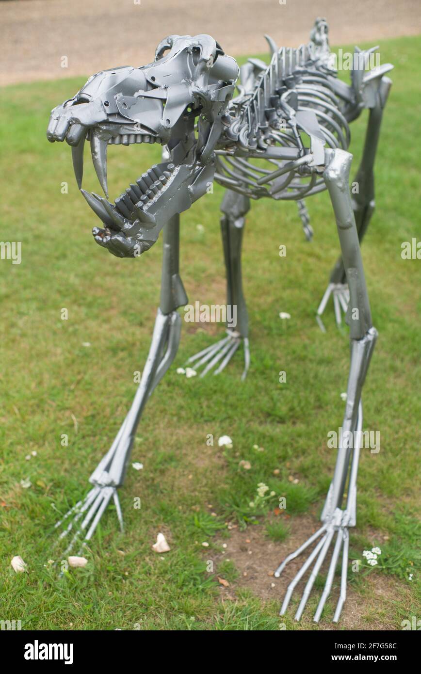 Metallische Paviane im Garten Stockfoto