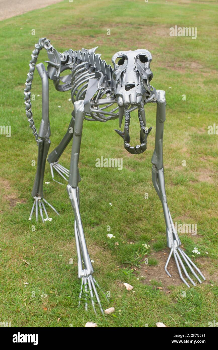 Metallische Paviane im Garten Stockfoto