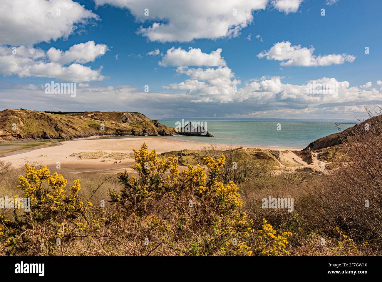 Three Cliffs Bay ist ein idyllisches Reiseziel für diejenigen, die natürliche Schönheit, Outdoor-Abenteuer und ein Gefühl der Zuflucht schätzen. Stockfoto