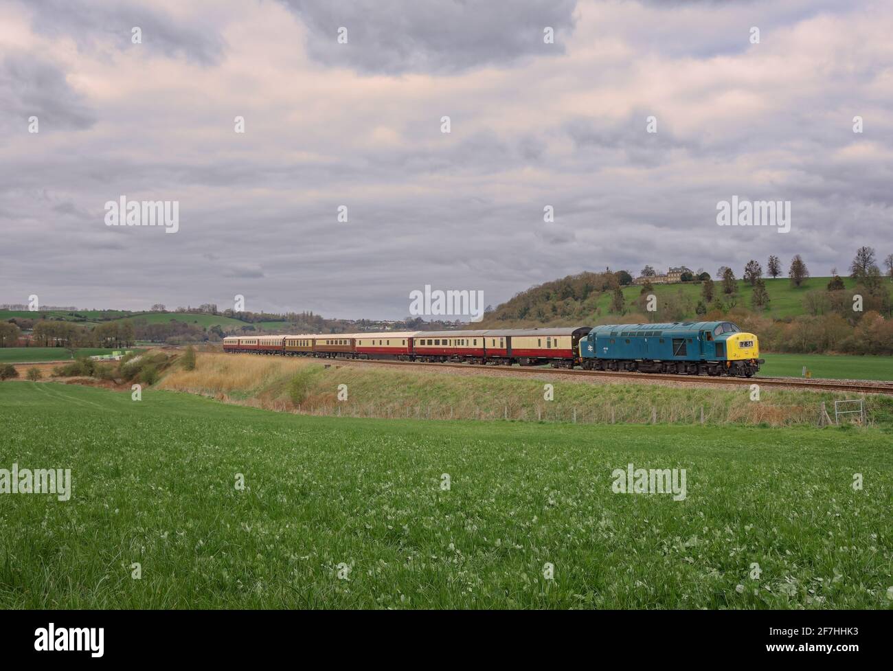 Die Whistler-Lokomotive der Baureihe 40 40145 fährt auf der Lokomotive nach Bath️ Services Limited private Charter 7. April Stockfoto