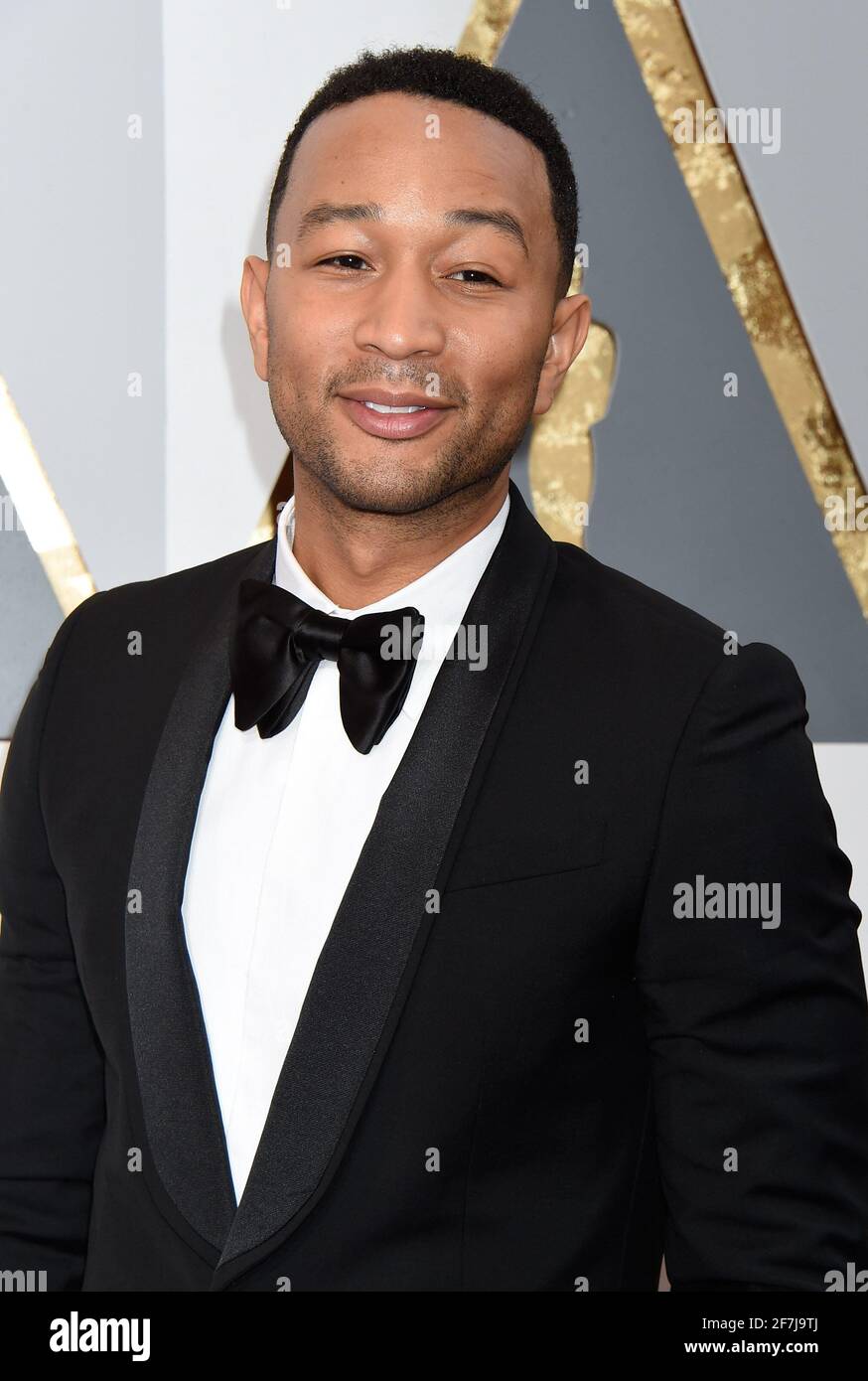 John Legend kommt zur 88. Oscar-Verleihung, die am Sonntag, den 28. Februar 2016 im Dolby Theater in Hollywood, Kalifornien, stattfindet. Obligatorisch Jennifer Graylock-Graylock.com Stockfoto John Legend kommt zur 88. Oscar-Verleihung, die am Sonntag, den 28. Februar 2016 im Dolby Theater in Hollywood, Kalifornien, stattfindet. Obligatorisch Jennifer Graylock-Graylock.com Stockfoto