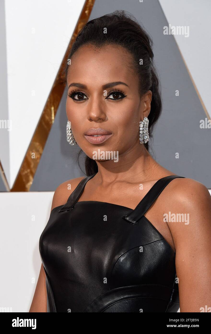 Kerry Washington kommt zur 88. Oscar-Verleihung, die am Sonntag, den 28. Februar 2016 im Dolby Theater in Hollywood, Kalifornien, stattfindet. Obligatorisch Jennifer Graylock-Graylock.com Stockfoto