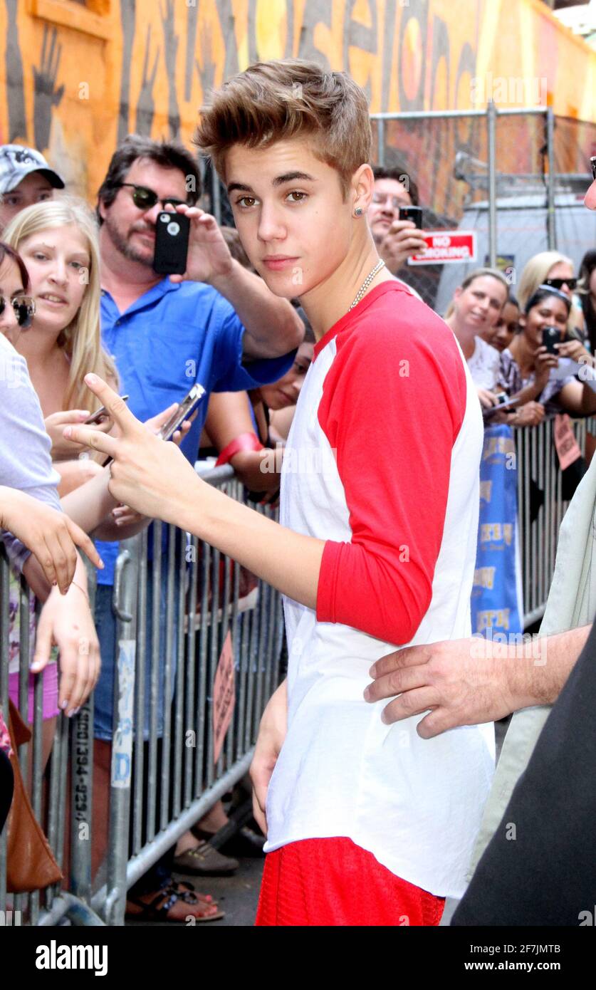 20. Juni 2012: Justin Bieber kommt zu seinem Soundcheck am Ed Sullivan Theater für seinen Auftritt bei Late Show mit David Letterman in New York Ci Stockfoto