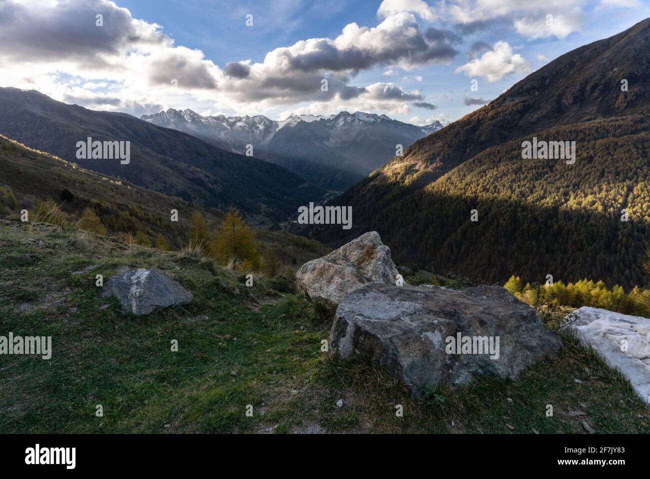 Malerische Aussicht auf Berge Stockfoto