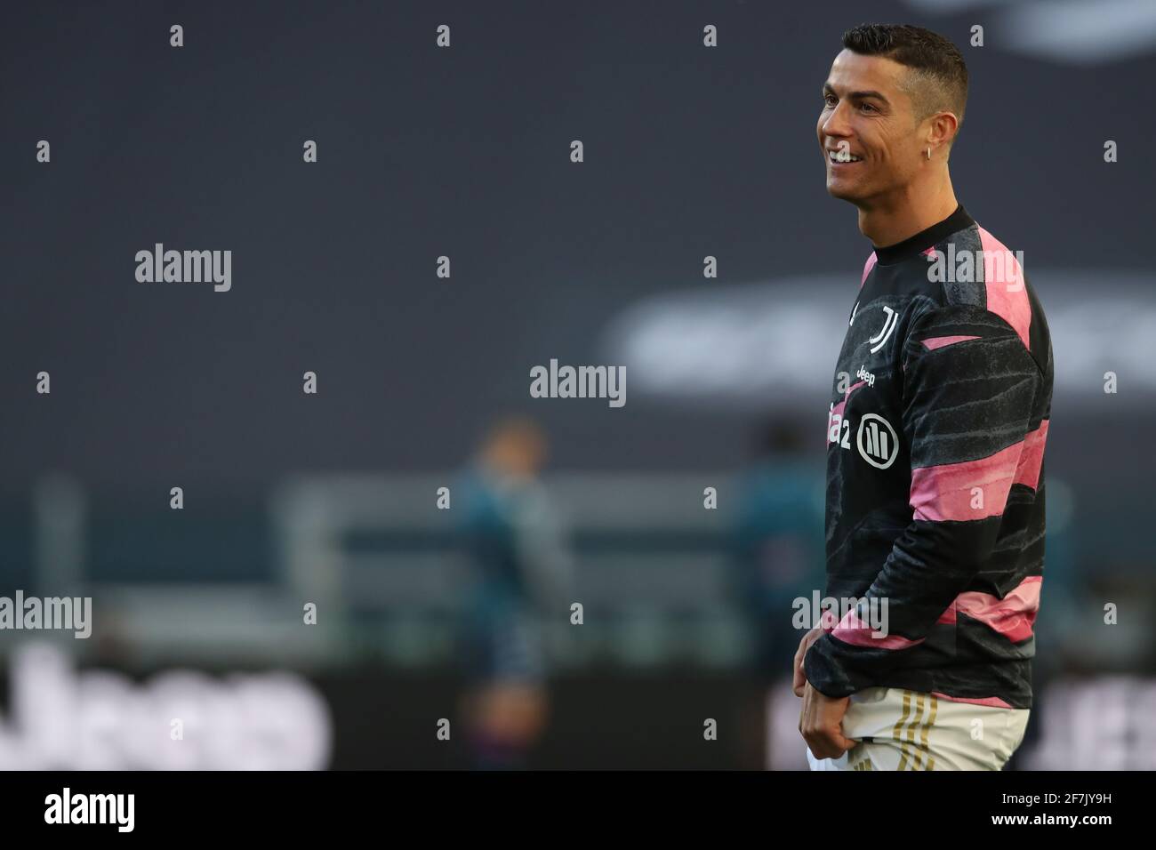 Turin, Italien, 7. April 2021.Cristiano Ronaldo von Juventus lächelt während des Warm-Up vor dem Spiel der Serie A im Allianz Stadium, Turin. Bildnachweis sollte lauten: Jonathan Moscrop / Sportimage Kredit: Sportimage/Alamy Live Nachrichten Kredit: Sportimage/Alamy Live Nachrichten Stockfoto