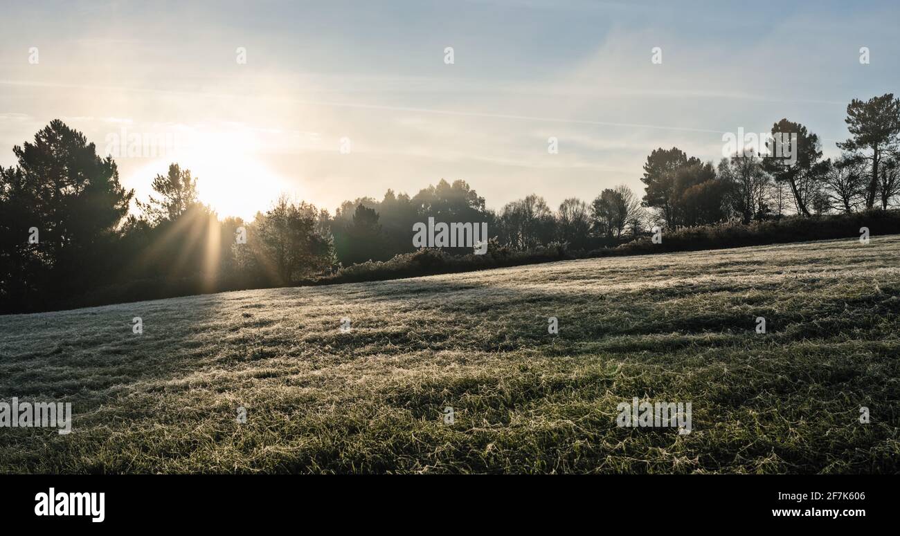 Sonnenaufgang über dem Jakobsweg Stockfoto