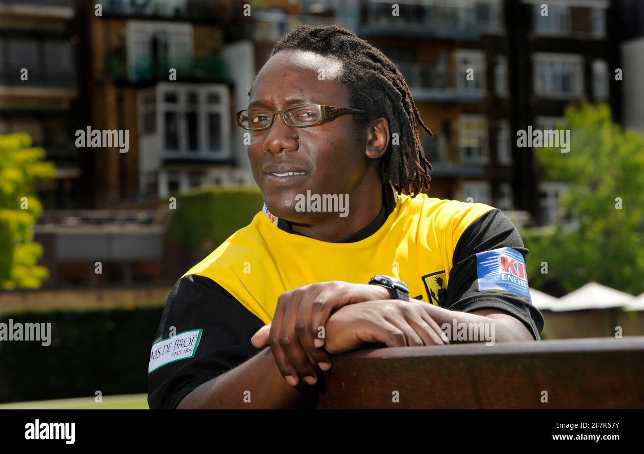 Ehemaliger Zimbabwe Test Cricketer Henry Olonga 22/7/10. BILD DAVID ASHDOWN Stockfoto