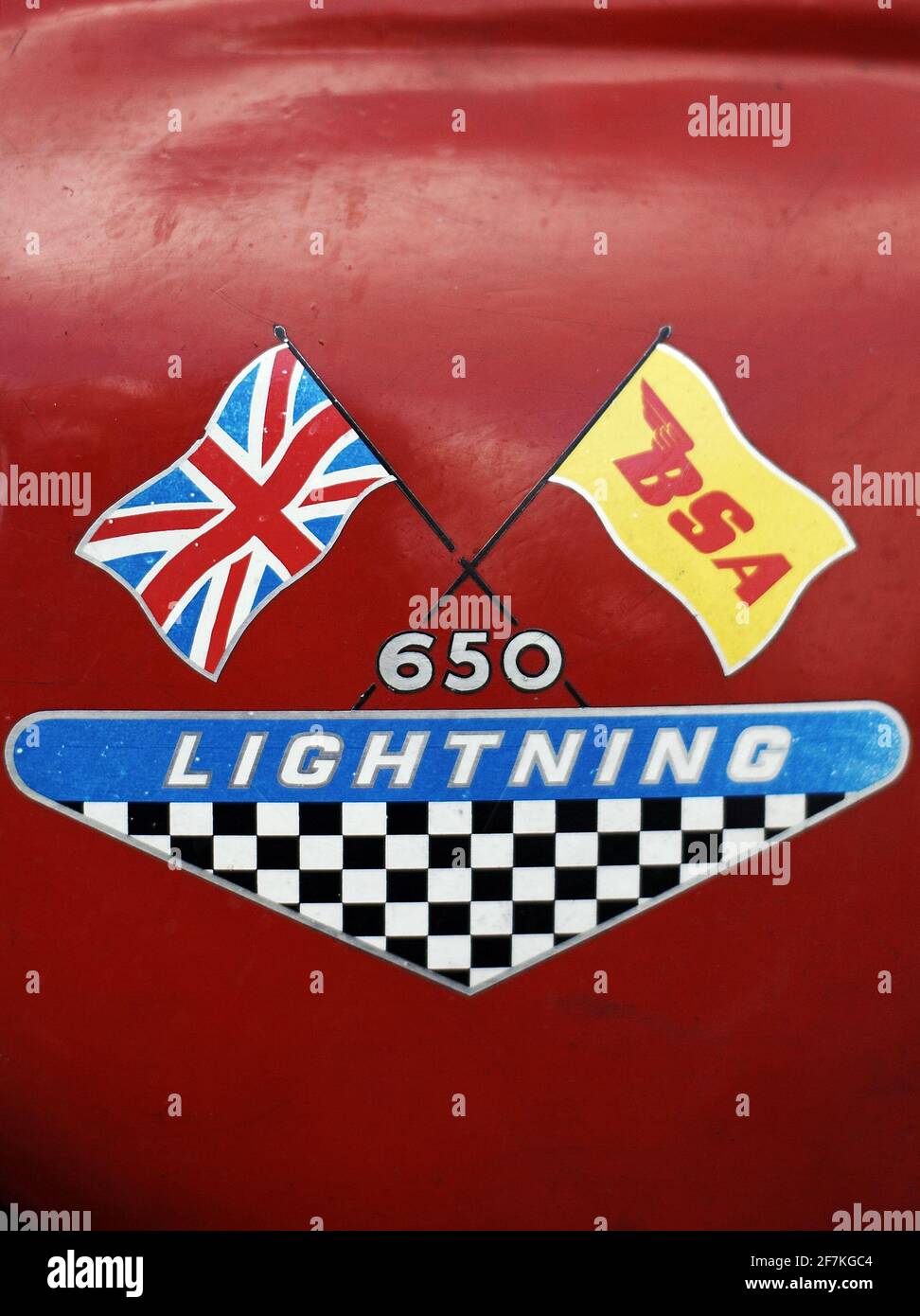 Nahaufnahme des BSA 650 Lightning Classic Motorrads, hergestellt in Birmingham zwischen 1965 und 1972. BSA Lightning Vintage Classic Motorrad Logo Stockfoto