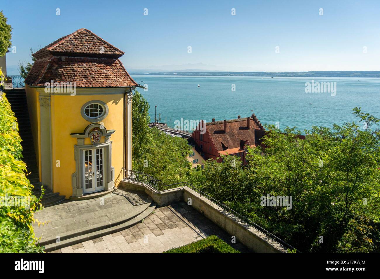 Blick auf den Bodensee vom Neuen Schloss in der Stadt Meersburg, Deutschland Stockfoto