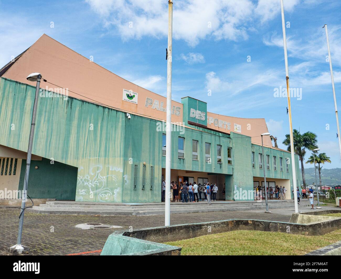 Le palais des Sport du Lamentin en Martinique a été transformé en Centre de impfung intensif depuis le week-end pascal. Stockfoto