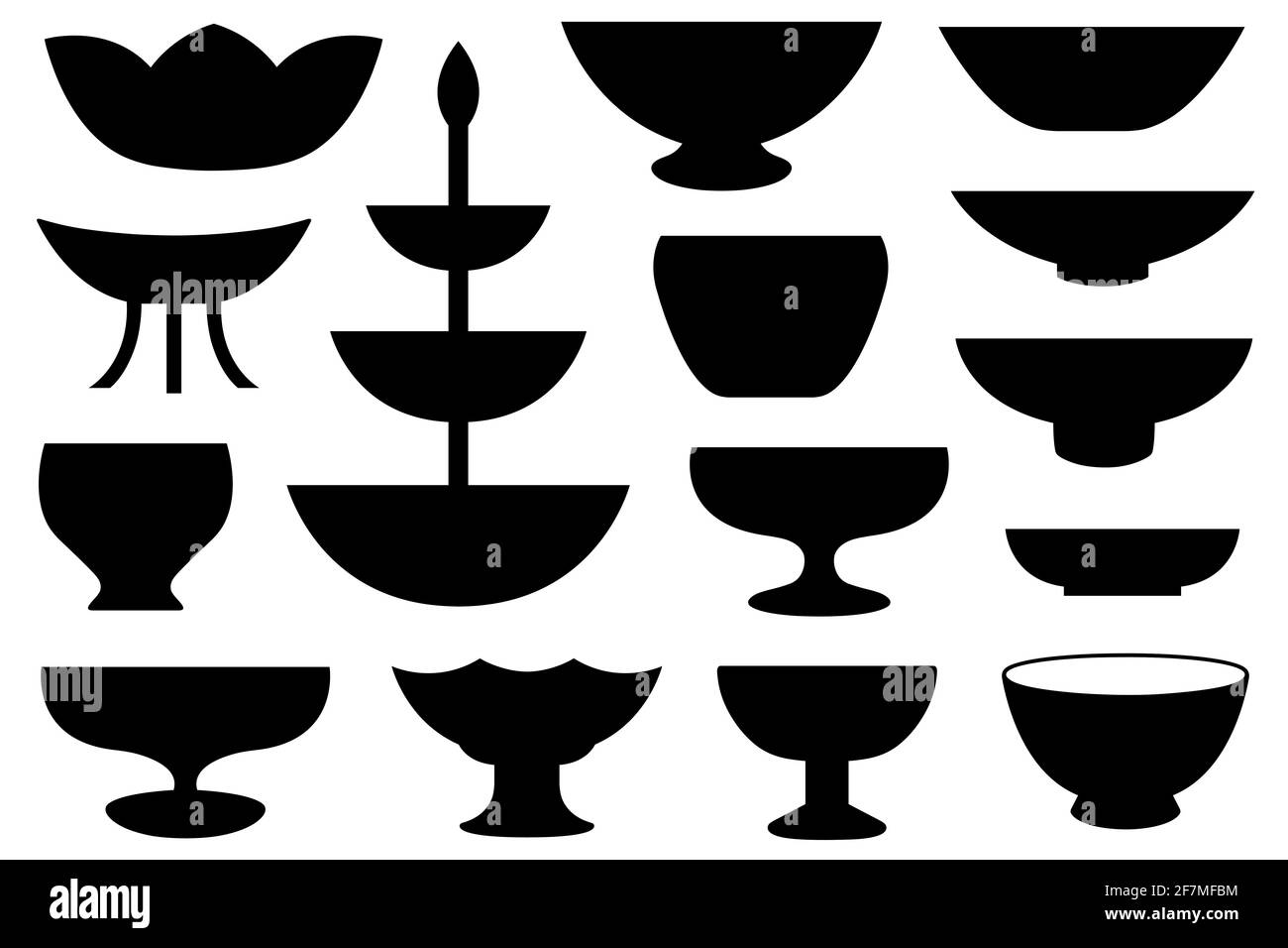 Gruppe von verschiedenen Schüsseln isoliert auf weiß Stockfoto