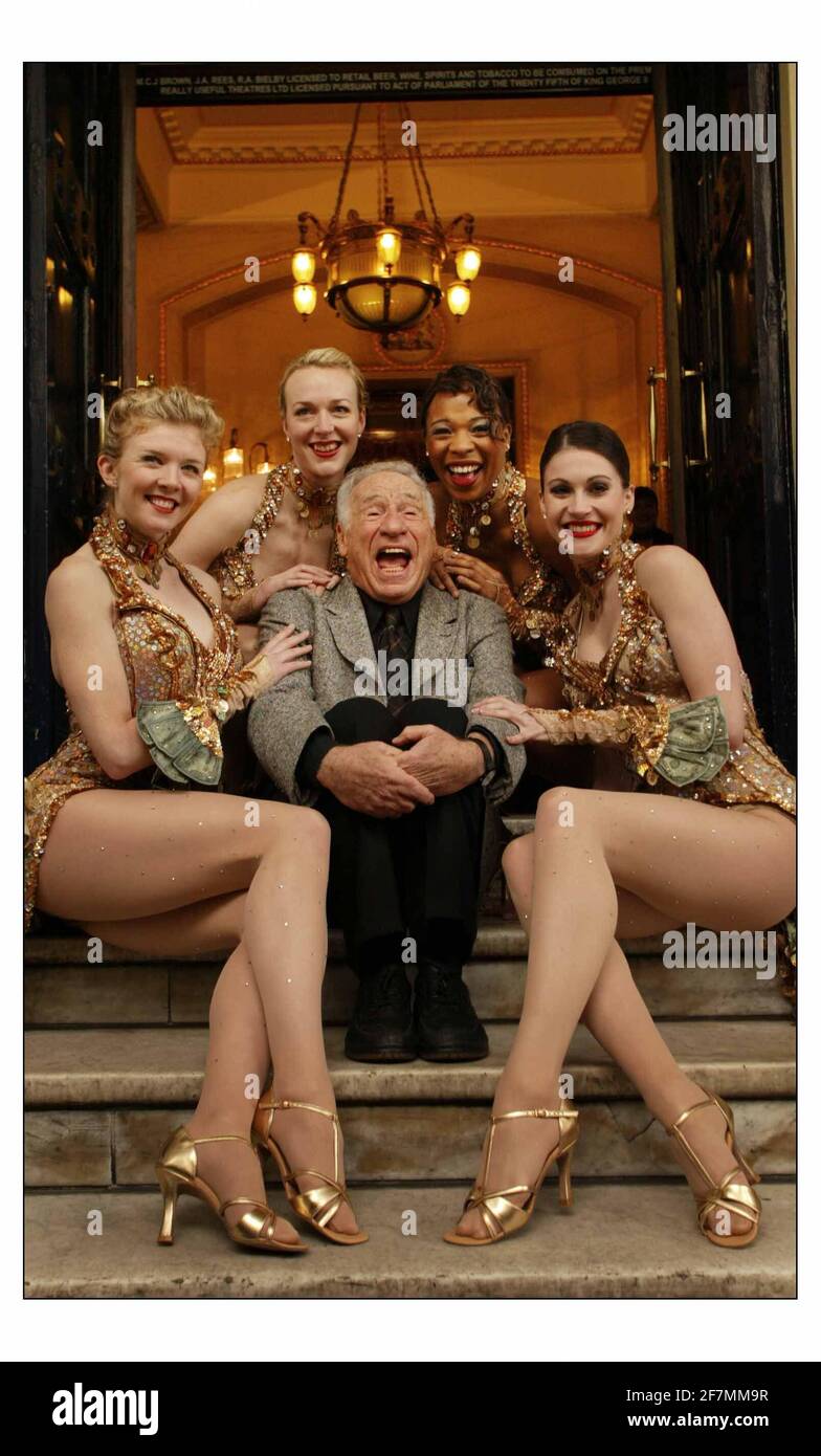 Die Produzenten von Mel Brooks werden im Theater eröffnet Royal Drury Lane am Dienstag, 9. November 2004 und wird Seien Sie starren Richard Dreyfuss und Lee Evans.pic David Sandison 2/2/2004 Stockfoto