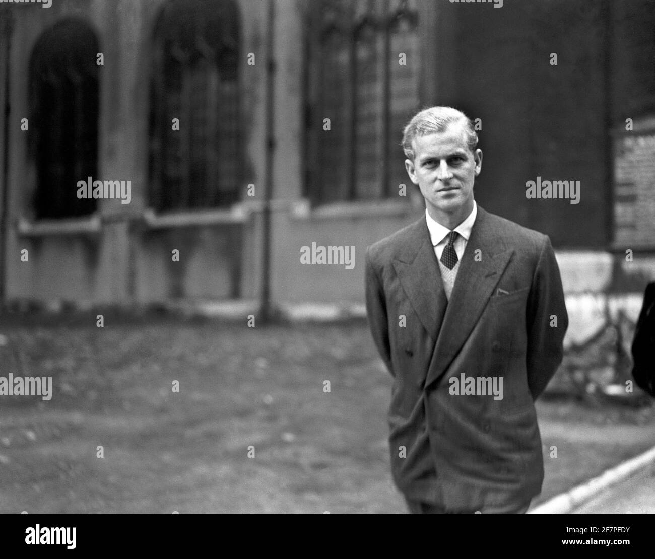 Aktenfoto vom 17/10/47 des damaligen Prinzen Philip von Griechenland, einen Monat vor seiner Hochzeit mit Prinzessin Elizabeth. Er war der Ehemann der Königin und der Patriarch der königlichen Familie, aber wofür wird man sich an den Herzog von Edinburgh erinnern? Ausgabedatum: Freitag, 4. April 2021. Stockfoto