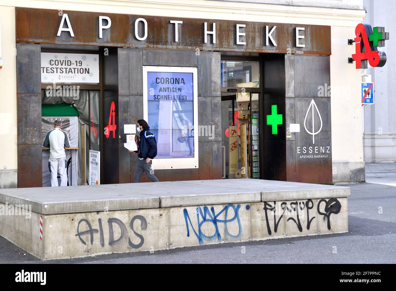 Wien, Österreich. 9. April 2021. Corona-Teststation in der Mariahilferstraße in Wien. Kostenlose Covid 19-Teststationen finden Sie in der ganzen Stadt Stockfoto