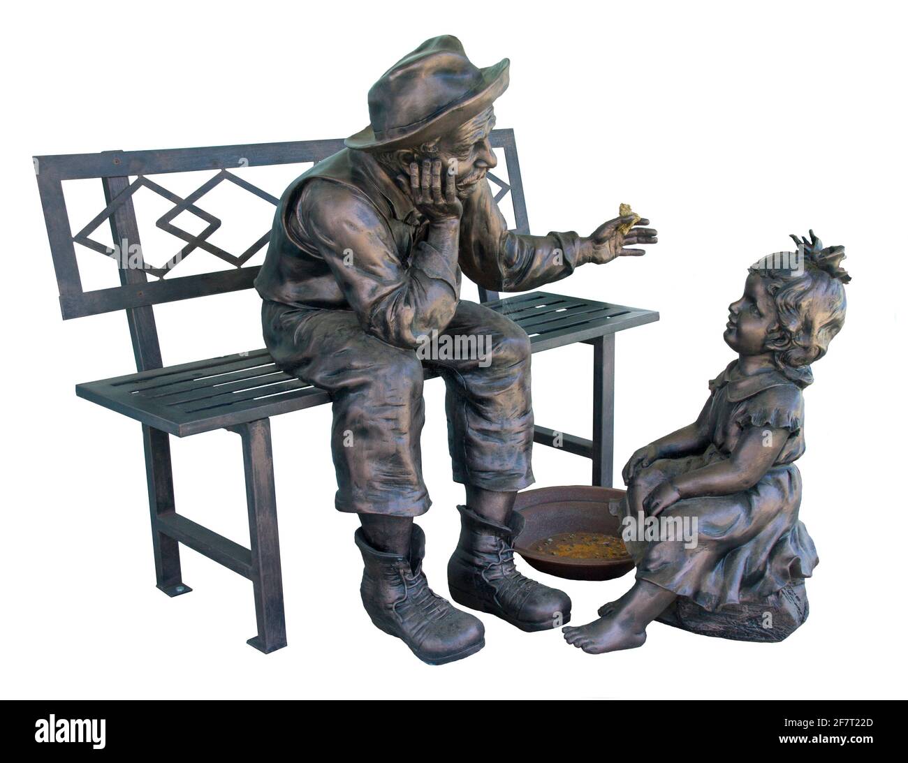 Atemberaubende, detailreiche Bronzeskulptur des Mannes / Goldminer Auf einer Bank sitzend, die einen goldenen Nugget zu einem zeigt Kleines Kind - auf weißem Hintergrund Stockfoto