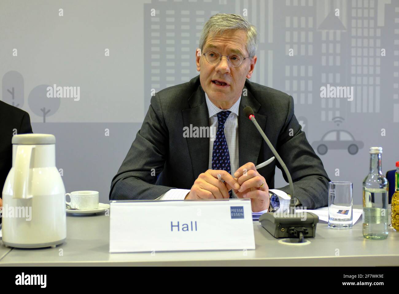 11.02.2020, Essen, Nordrhein-Westfalen, Deutschland - Pressekonferenz zur Eroeffnung der Messe E-world Energy & Water 2020 in Essen mit Magnus Hall CE Stockfoto