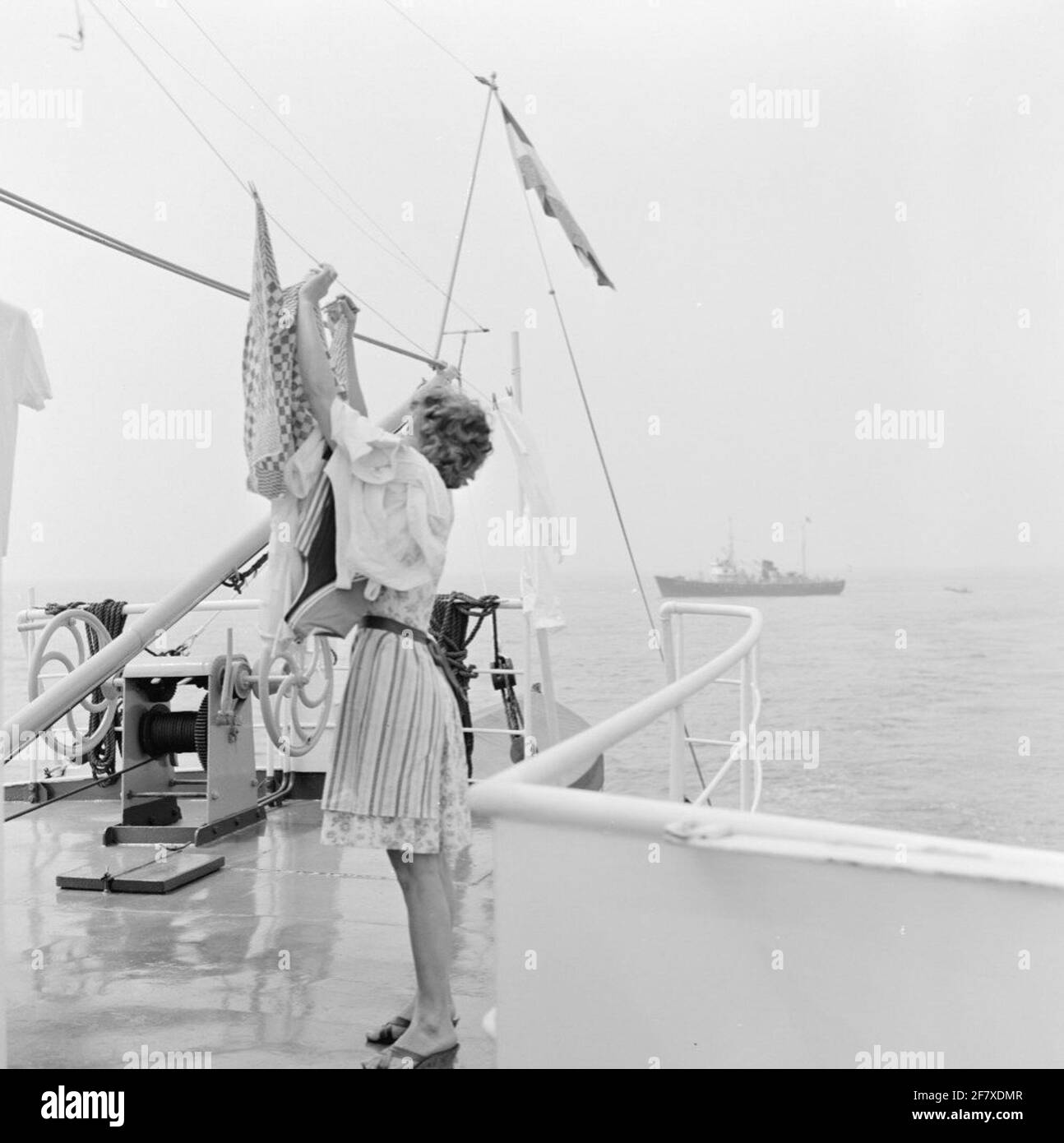 Die Steuern für Seeschiffe werden durch die Lotsendienste des Verteidigungsministeriums (Marine) erhoben. Es ist auch ein Tag auf See. Stockfoto